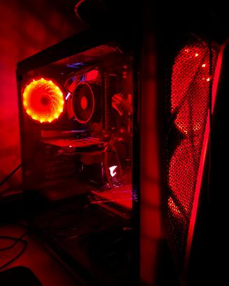 PC Gaming – AMD Ryzen 5 2400G | GTX 1650 | 8GB RAM