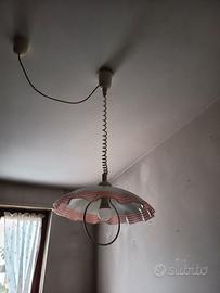 Vari pezzi di arredamento