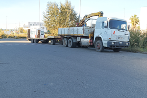 Iveco 190-42 con gru radiovomando