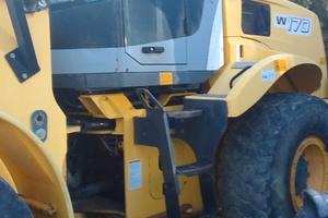 Pala new Holland 170 eurotrakker 340