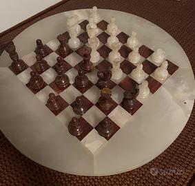 Scacchiera rotonda in marmo