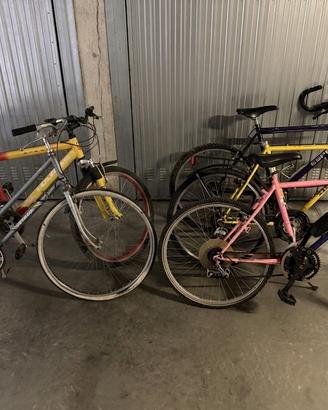 Lotto 12 biciclette da sistemare