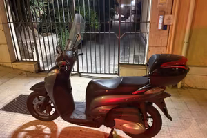 Honda SH 300