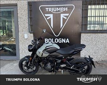TRIUMPH Trident 660