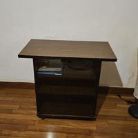 Mobile TV, vetrinetta con rotelle