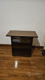 Mobile TV, vetrinetta con rotelle