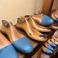 Forme di scarpe in legno