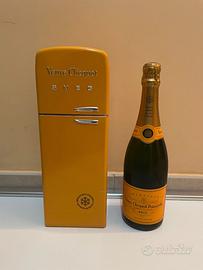CHAMPAGNE VEUVE CLICQUOT BRUT YELLOW SMEG FRIDGE