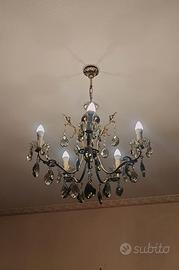 Lampadario vintage con cristalli neri