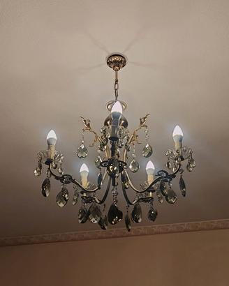 Lampadario vintage con cristalli neri