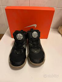 Scarpe Nike alte n°30
