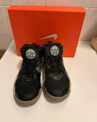 Scarpe Nike alte n°30