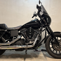 Harley davidson dyna super glide