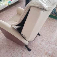 DUE-POLTRONE-RELAX-MASSAGG.-ELETTRICA IN PELLE