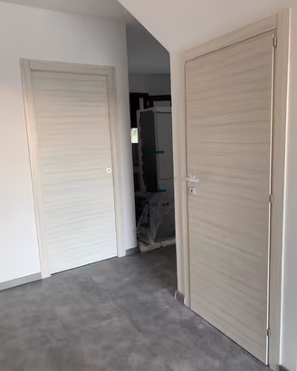 Porte interne  pronte ed infissi Spissu qualità 