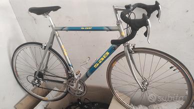 bici da corsa in alluminio 