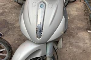 Ricambi Piaggio Beverly 500 2004