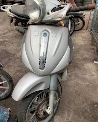 Ricambi Piaggio Beverly 500 2004