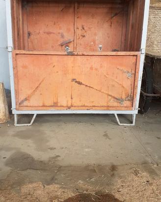 Contenitore in ferro
