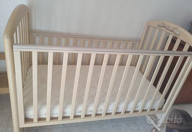 Lettino Pali e materasso 