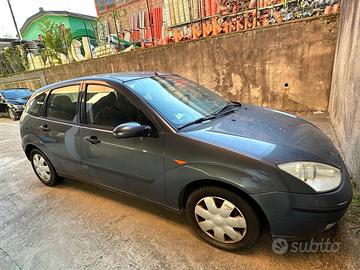 FORD FOCUS 2004