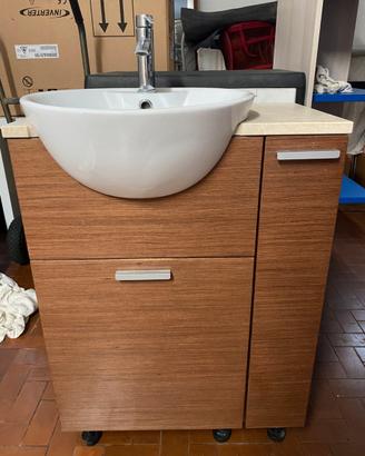 Mobile bagno con lavandino