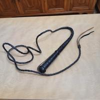 frusta in vero cuoio 