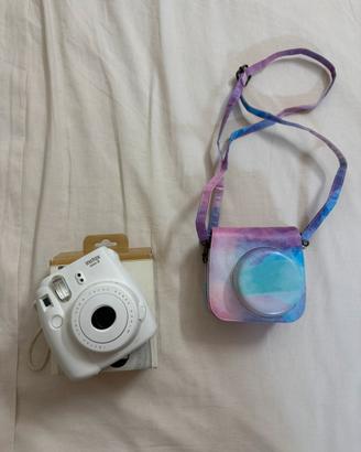 Fujifilm Instax Mini 8 bianca + custodia