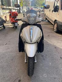 Piaggio Beverly 300