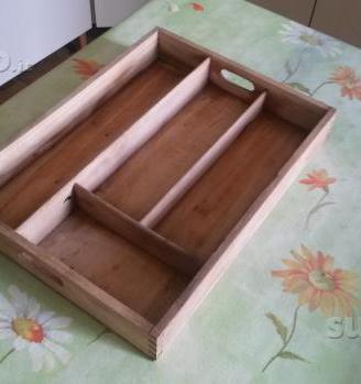 Portaoggetti portaposate in legno