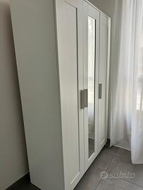 Armadio Ikea con specchio Brimnes