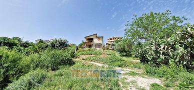 BIFAMILIARE A MONREALE