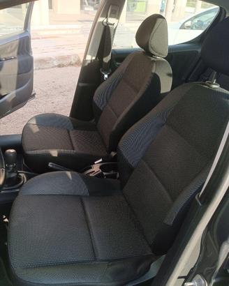 PEUGEOT 207 DIESEL - ANNO 2012 - 170000 KM. - 5 P