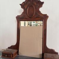 specchio grande con cassetti