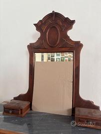 specchio grande con cassetti