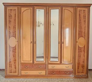 Armadio in legno