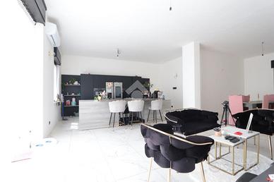 CASA INDIPENDENTE A CARENTINO