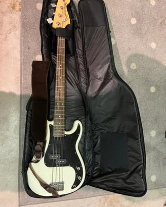 Fender Squire precision bass