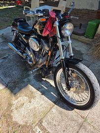 Moto Harley Davidson Sportster 883 XLH