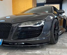 AUDI R8 5.2 V10 FSI quattro R tronic