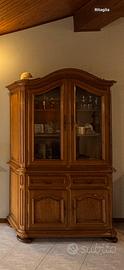 Credenza con vetrinetta in legno di qualità