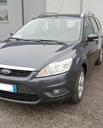 Ford Focus Station Wagon 2.0 Titanium -Gpl