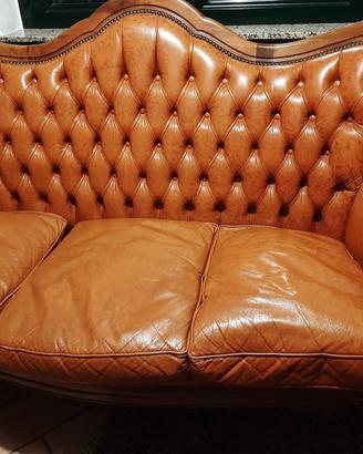 Divano Chesterfield in pelle vintage