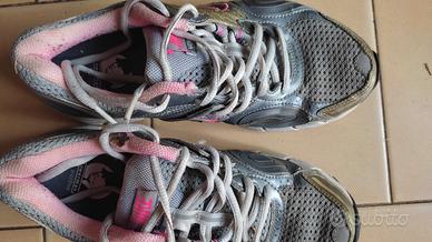scarpe Vomero 4 
