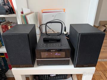 Stereo Hi-Fi Sony CD/Radio + trasformatore 220/110