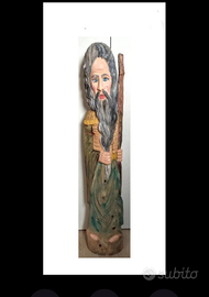 Santone.  statua di Mosè, realizzata i