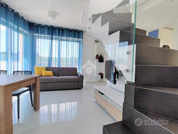 3 LOCALI A POLIGNANO A MARE