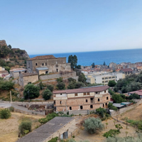 Casa indipendente Roccella Ionica(RC)