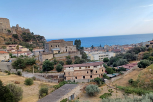 Casa indipendente Roccella Ionica(RC)