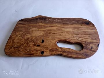 Tagliere in legno di ulivo massello
